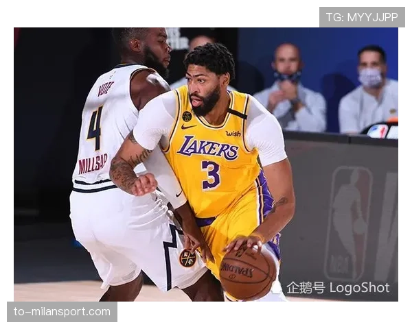 从火箭掘金战三次误判看比分紧咬时刻判罚影响