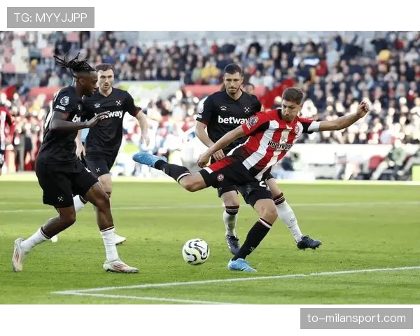 富勒姆对阵西汉姆联 克拉文农场球场迎来伦敦德比战